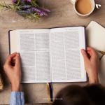 KJV Holy Bible (Black)